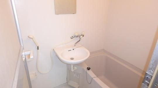 �y���̑��z�@�o�X�^�V�����[