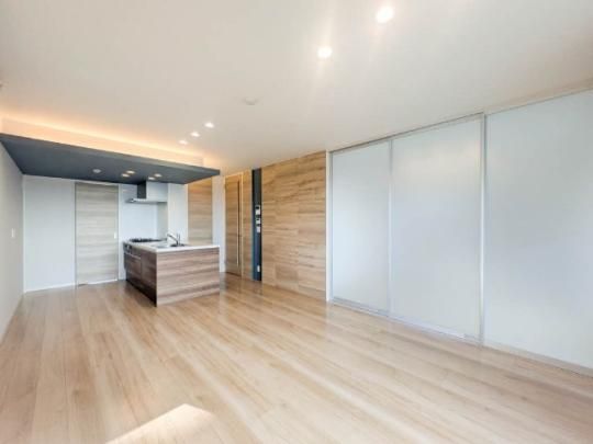 �y���̑��z�@���r���O