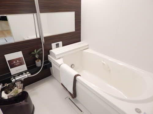 �y���̑��z�@�o�X�^�V�����[