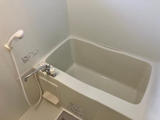 �y���̑��z�@�o�X�^�V�����[