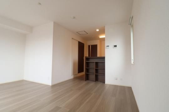 �y���̑��z�@�T301�@���r���O