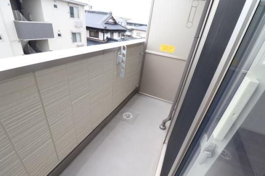 �y���̑��z�@�T301�@�o���R�j�[