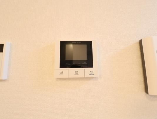 y̑z@202@TVC^[z
