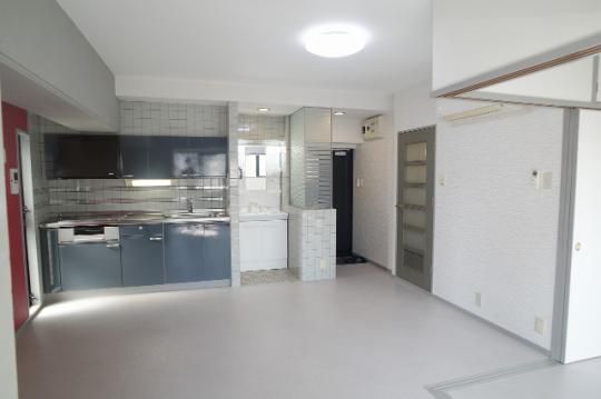 �y���̑��z�@���r���O