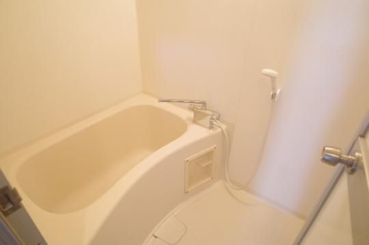 �y���̑��z�@�o�X�^�V�����[