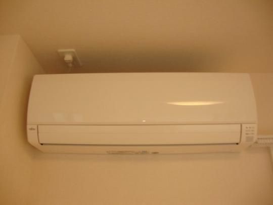 �y���̑��z�@�G�A�R���t��