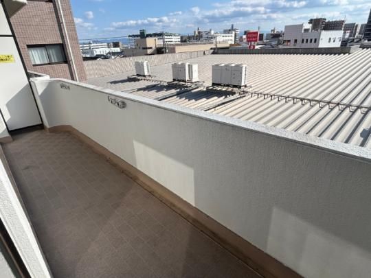 �y���̑��z�@�o���R�j�[