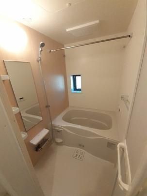 �y���̑��z�@�o�X�^�V�����[