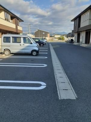 �y���̑��z�@���ԏ�