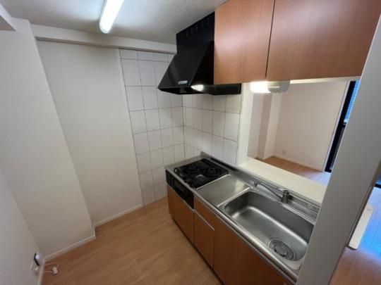 �y���̑��z�@�R�����t���L�b�`��