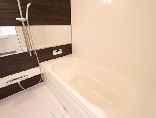 �y���̑��z�@�o�X�^�V�����[