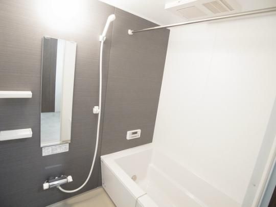 �y���̑��z�@�o�X�^�V�����[