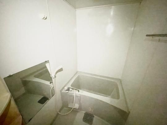 �y���̑��z�@�o�X�^�V�����[