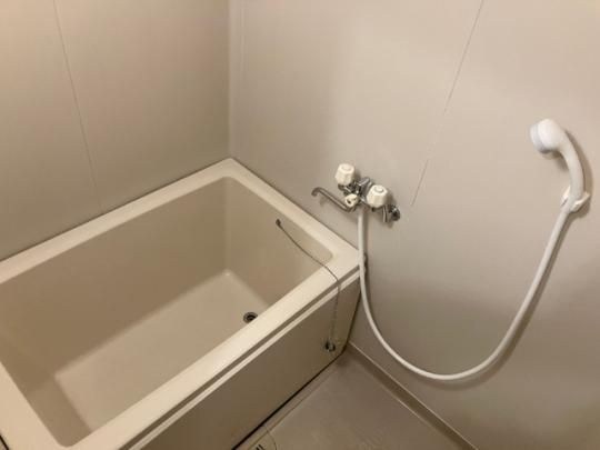 �y���̑��z�@�o�X�^�V�����[