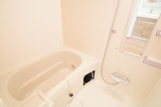 �y���̑��z�@�o�X�^�V�����[