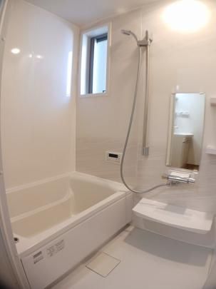 �y���̑��z�@�o�X�^�V�����[