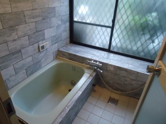 �y���̑��z�@�o�X�^�V�����[