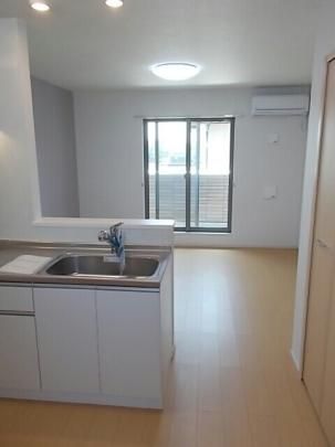 �y���̑��z�@���r���O