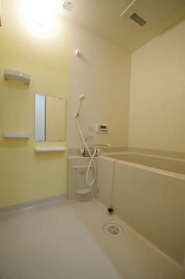 �y���̑��z�@�o�X�^�V�����[