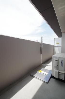 �y���̑��z�@�o���R�j�[