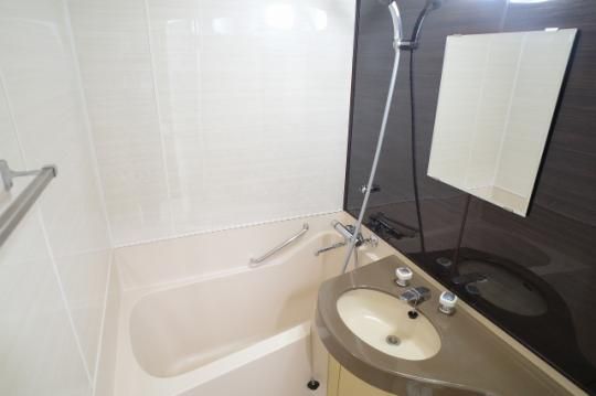 �y���̑��z�@�o�X�^�V�����[