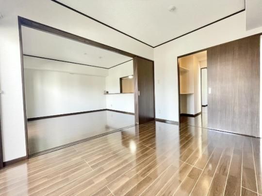 �y���̑��z�@���r���O