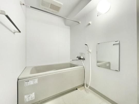 �y���̑��z�@�o�X�^�V�����[