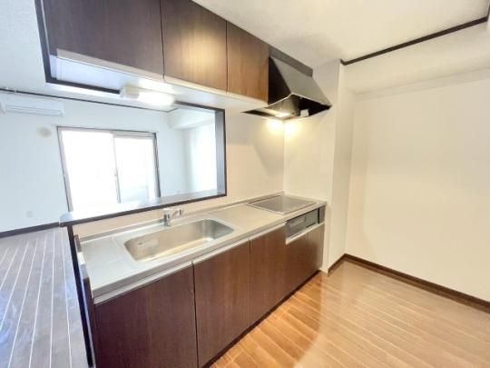 �y���̑��z�@�L�b�`��