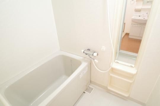 �y���̑��z�@�o�X�^�V�����[