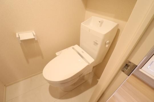 �y���̑��z�@301�g�C��