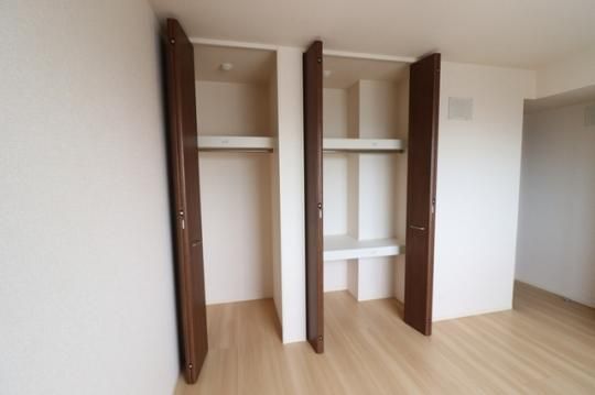 �y���̑��z�@301�N���[�[�b�g