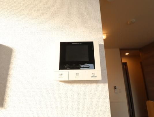 y̑z@303@j^tC^[z