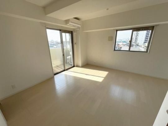 �y���̑��z�@���r���O