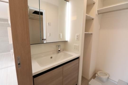 �y���̑��z�@�������ʉ��ϑ�