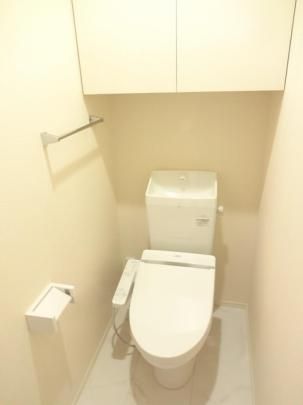 �y���̑��z�@301�@�g�C��