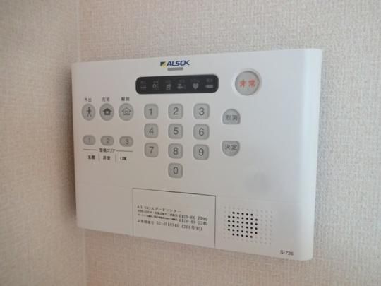 �y���̑��z�@301�@�`�k�r�n�j�z�[���Z�L�����e�B�V�X