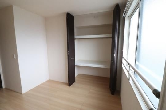 �y���̑��z�@303�@���[