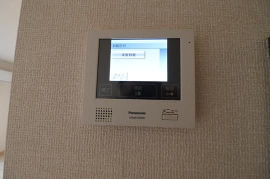 �y���̑��z�@303�@���j�^�t�C���^�[�z��