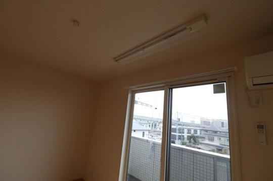 �y���̑��z�@303�@��������