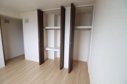 �y���̑��z�@303�@���[