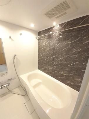 �y���̑��z�@�o�X�^�V�����[