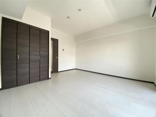 �y���̑��z�@���r���O