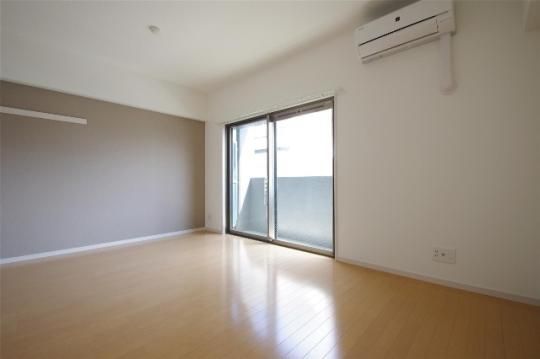 �y���̑��z�@���r���O