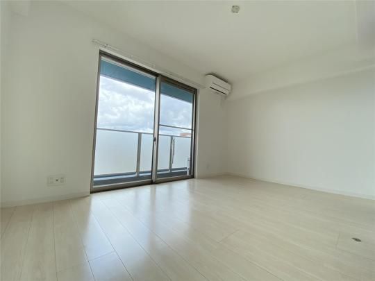 �y���̑��z�@���r���O