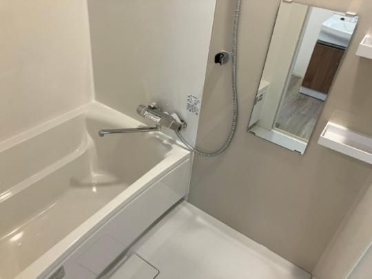 �y���̑��z�@�o�X�^�V�����[