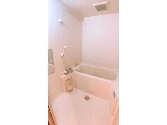 �y���̑��z�@�o�X�^�V�����[