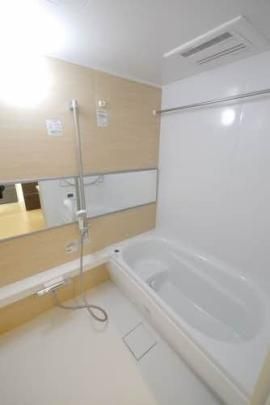 �y���̑��z�@�o�X�^�V�����[