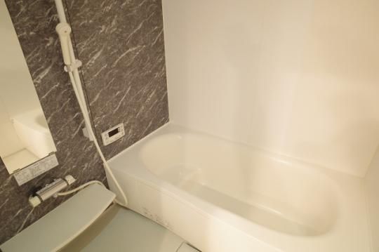 �y���̑��z�@�o�X�^�V�����[