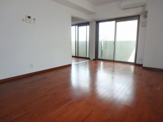 �y���̑��z�@���r���O