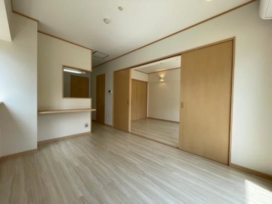 �y���̑��z�@���r���O